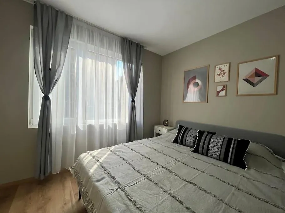 Sea Garden Apartment ブルガス